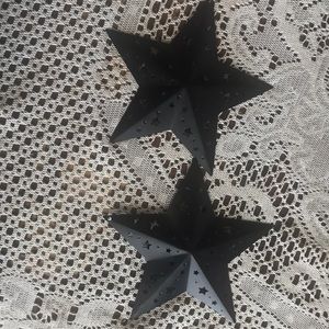 Primitive/ Country stars